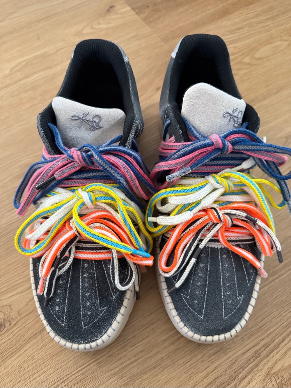 Kyrie Irving Men’s Multicolor Lace-Up Sneakers